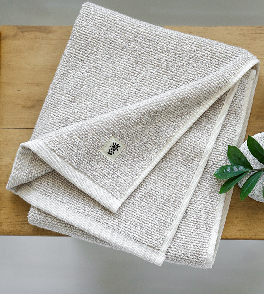 Cariloha Two-Tone Bamboo Bath Towel in Coastal Gray
