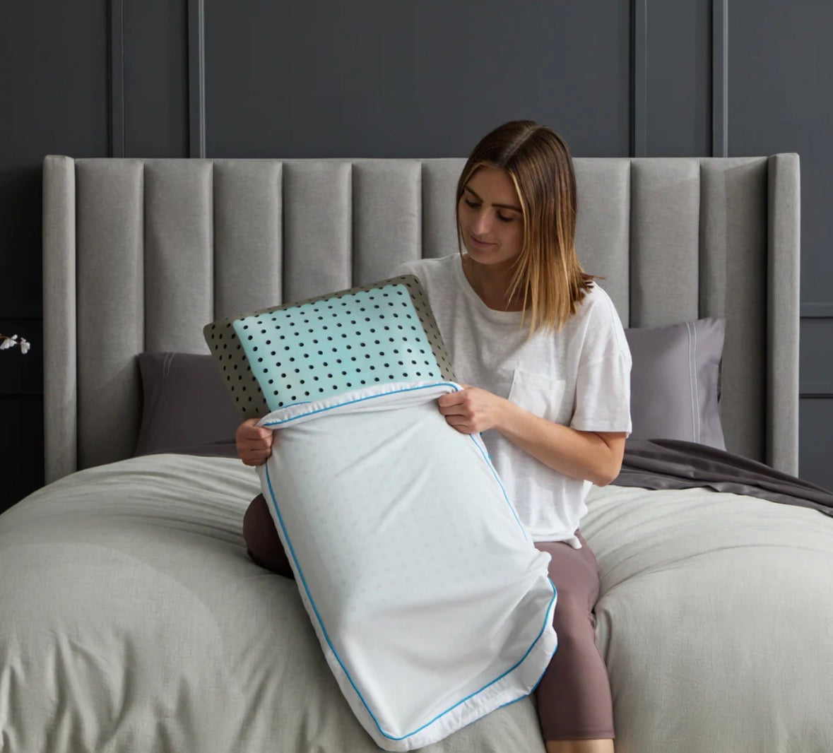 Malouf CarbonCool® LT + OmniPhase® Cooling Pillow
