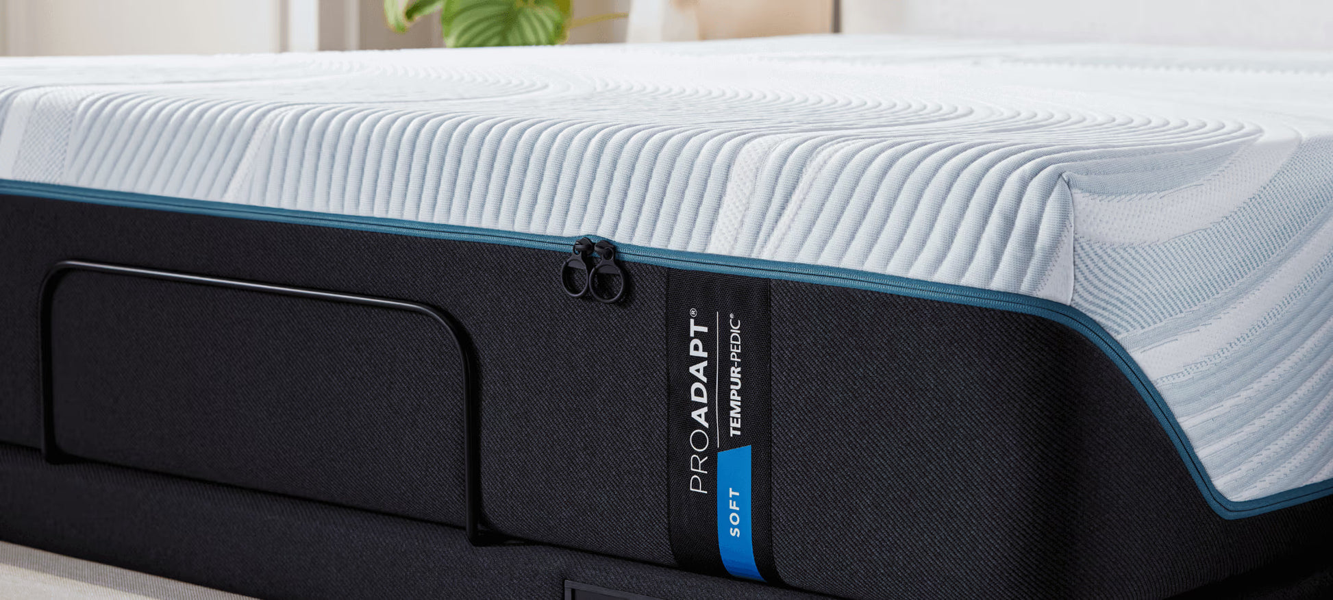 TEMPUR-ProAdapt TEMPUR material comfort and support layers