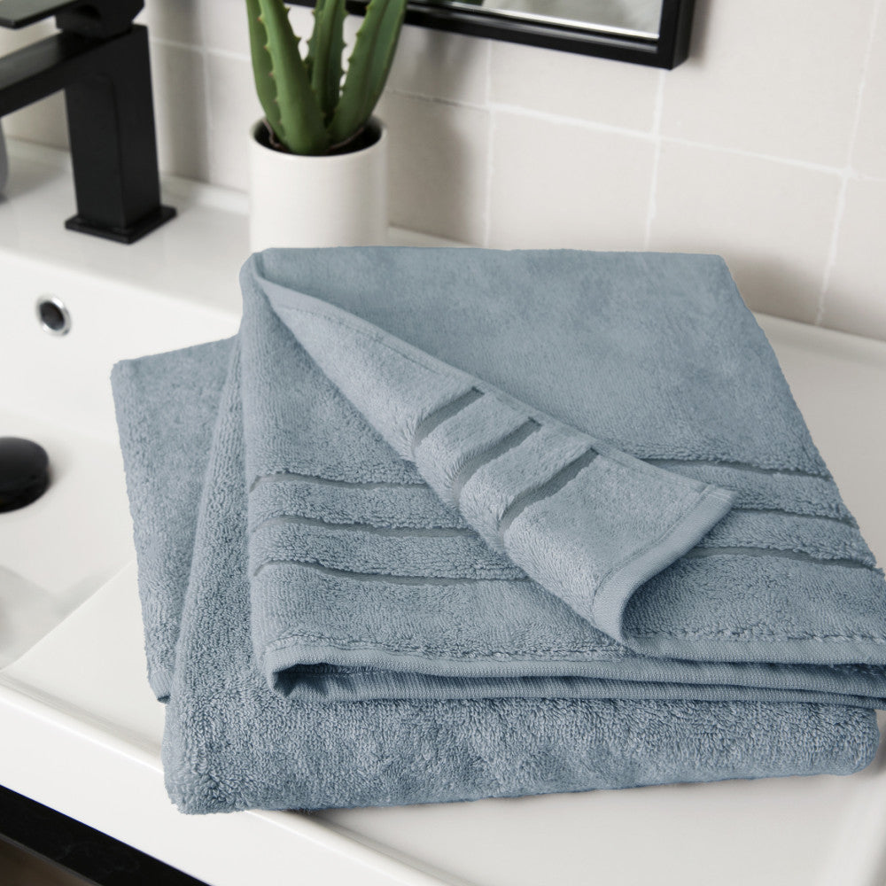 Cariloha Resort Bamboo Towels in Blue Lagoon