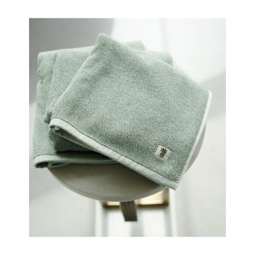 Cariloha Two-Tone Bamboo Bath Sheet