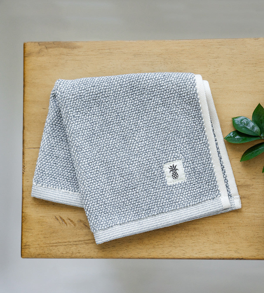 Cariloha Two-Tone Bamboo Washcloth in Laguna Blue