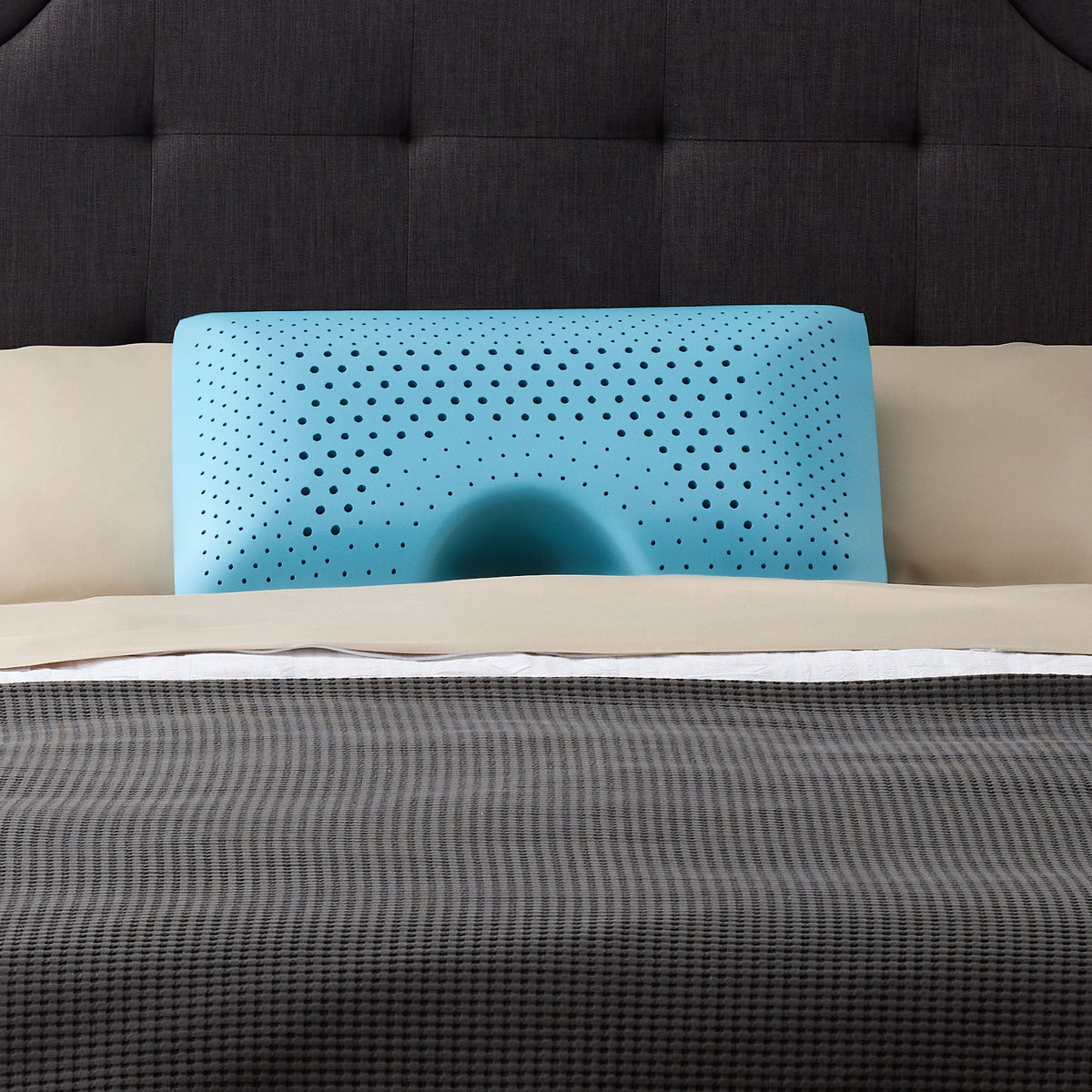 Malouf Shoulder Zoned Dough cooling gel pillow